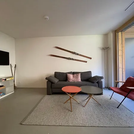 3,5 Direkt An Ski- Und Bikepiste Flims