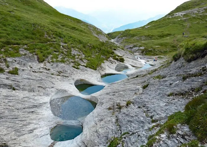 3,5 Direkt An Ski- Und Bikepiste Flims